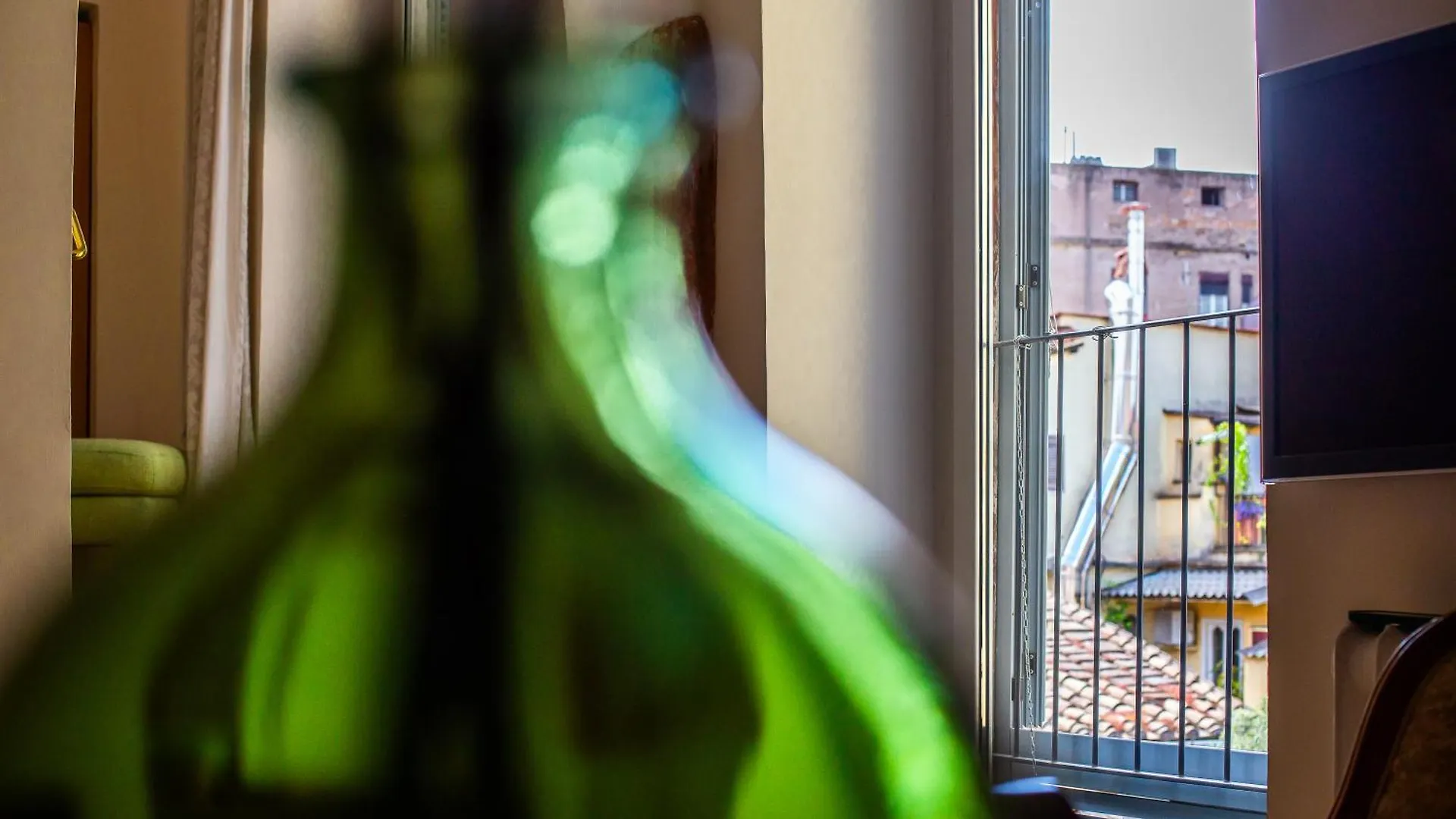 Iflat Lovely 2 Bedroom Apartment In Rione Monti Rome
